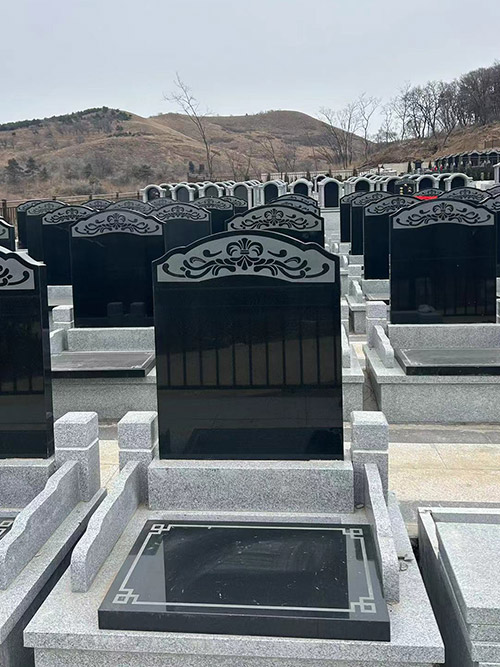 盘龙公墓碑型