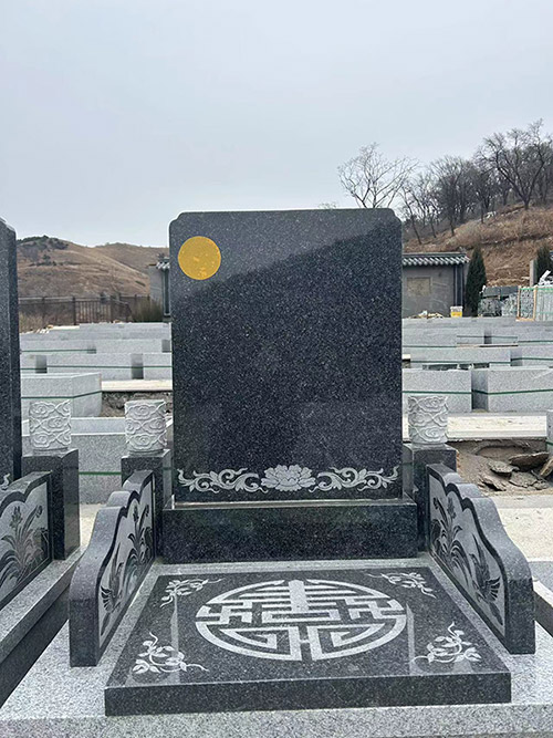 盘龙公墓碑型